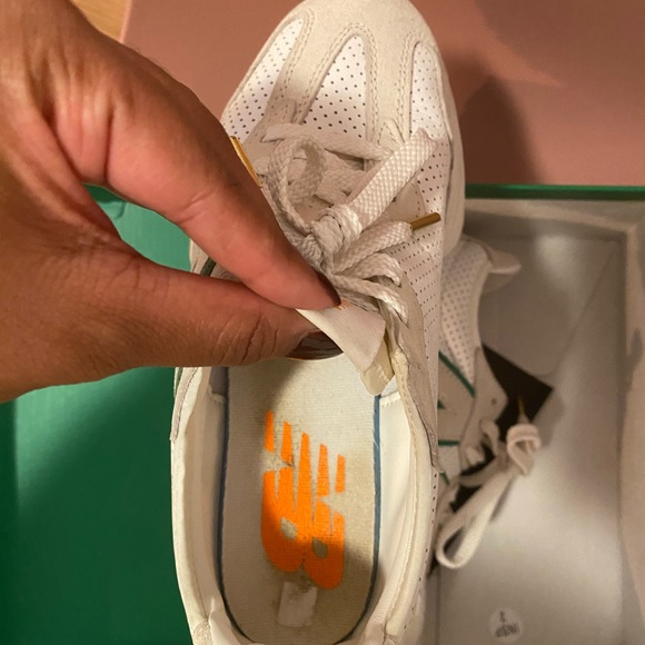 New Balance White and Green Sneakers - Picture 6 of 8